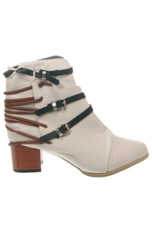 Дамски боти Unbranded, Размер 40, Цвят Екрю, Цена 18,85 €