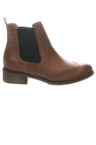 Дамски боти Zign, Размер 38, Цвят Кафяв, Цена 89,47 €