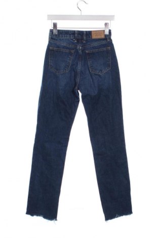 Dámske džínsy  Amisu, Veľkosť XXS, Farba Modrá, Cena  6,95 €