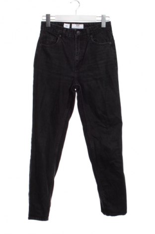 Dámské džíny  Bershka, Velikost XS, Barva Šedá, Cena  89,00 Kč