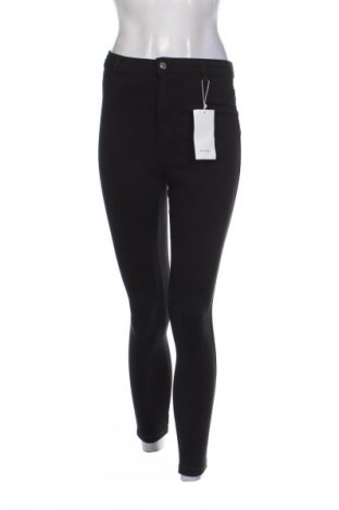 Dámské džíny  Bershka, Velikost M, Barva Černá, Cena  479,00 Kč