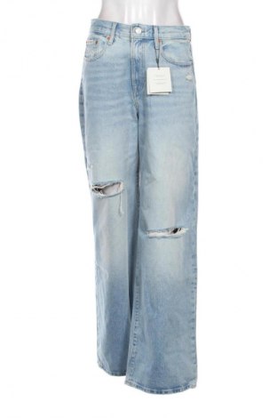 Дамски дънки Calvin Klein, Размер M, Цвят Син, Цена 130,37 €