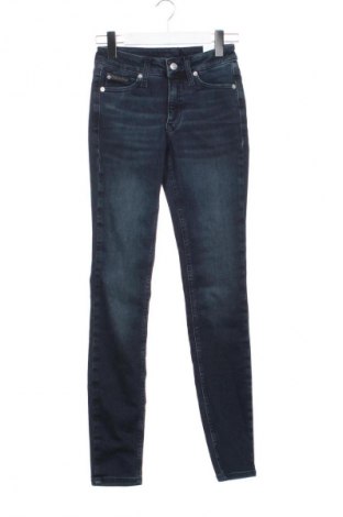 Дамски дънки Calvin Klein, Размер XXS, Цвят Син, Цена 57,77 €