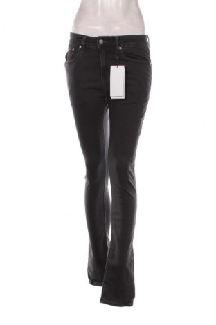 Blugi de femei Calvin Klein Jeans, Mărime S, Culoare Gri, Preț 529,99 Lei, #135109865