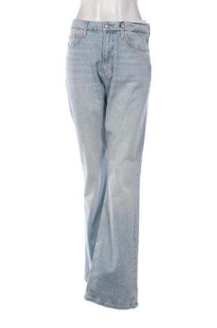 Дамски дънки Calvin Klein Jeans, Размер L, Цвят Син, Цена 104,81 €
