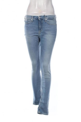 Damskie jeansy Calvin Klein Jeans, Rozmiar S, Kolor Niebieski, Cena 493,99 zł