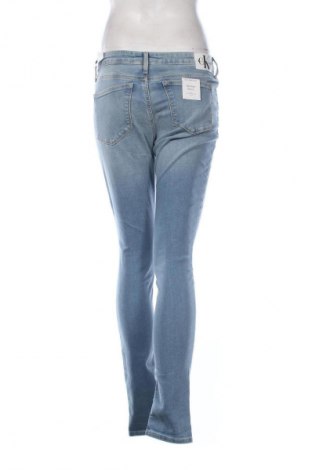 Damskie jeansy Calvin Klein Jeans, Rozmiar S, Kolor Niebieski, Cena 493,99 zł