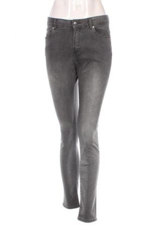 Дамски дънки H&M, Размер S, Цвят Сив, Цена 16,36 €