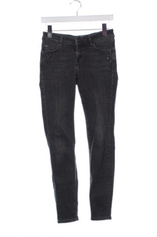 Дамски дънки Mustang, Размер S, Цвят Сив, Цена 29,54 €