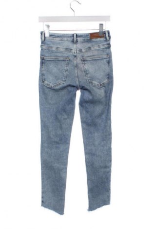 Blugi de femei Never Denim, Mărime XS, Culoare Albastru, Preț 56,41 Lei