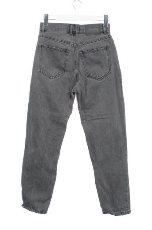 Дамски дънки Pull&Bear, Размер S, Цвят Сив, Цена 12,78 €