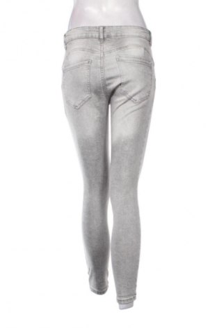Дамски дънки Reserved, Размер S, Цвят Сив, Цена 11,24 €