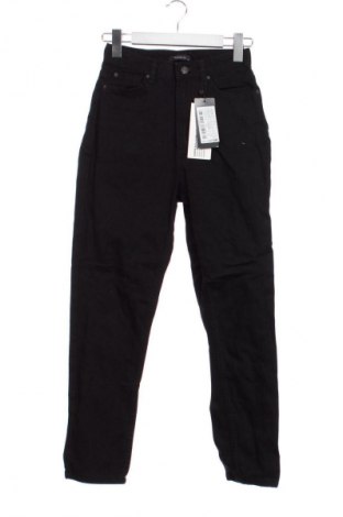 Damskie jeansy Trendyol, Rozmiar XS, Kolor Czarny, Cena 50,99 zł
