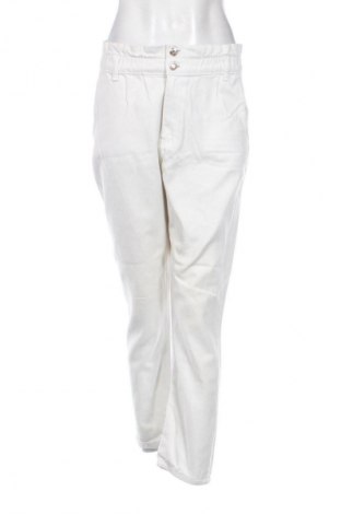 Blugi de femei Unbranded, Mărime S, Culoare Alb, Preț 78,99 Lei