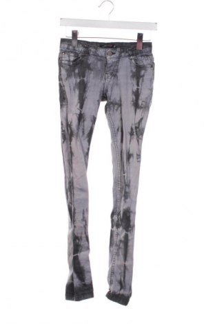 Dámské džíny  Unbranded, Velikost XS, Barva Vícebarevné, Cena  199,00 Kč