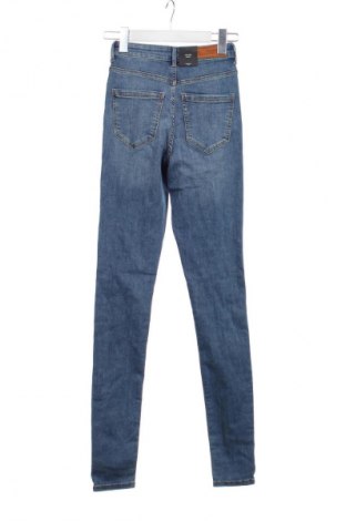 Damskie jeansy Vero Moda, Rozmiar XXS, Kolor Niebieski, Cena 46,99 zł