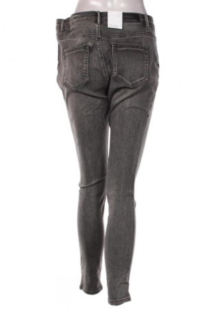 Дамски дънки Vero Moda, Размер XL, Цвят Черен, Цена 17,89 €