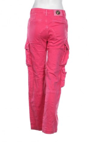 Дамски дънки Versace Jeans, Размер S, Цвят Розов, Цена 35,79 €