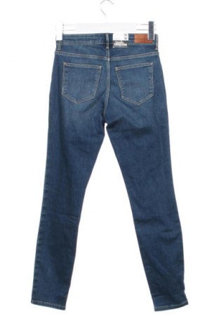 Дамски дънки Wrangler, Размер XS, Цвят Син, Цена 36,81 €