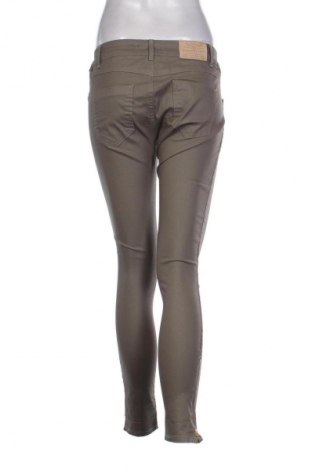 Blugi de femei Zara, Mărime M, Culoare Verde, Preț 22,99 Lei