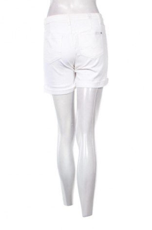Дамски къс панталон 7 For All Mankind, Размер XS, Цвят Бял, Цена 12,78 €