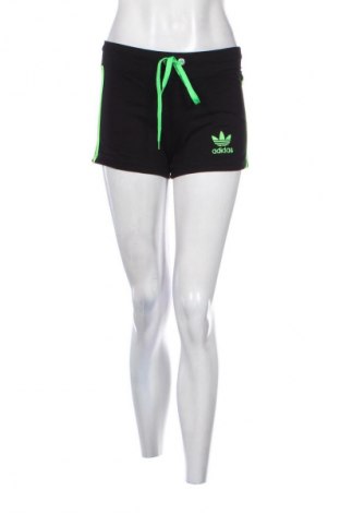 Dámske kraťasy  Adidas Originals, Veľkosť M, Farba Čierna, Cena  8,95 €