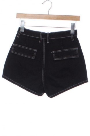 Дамски къс панталон Bershka, Размер XS, Цвят Многоцветен, Цена 5,00 €