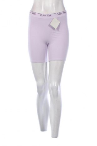 Damen Shorts Calvin Klein, Größe M, Farbe Lila, Preis 67,99 €