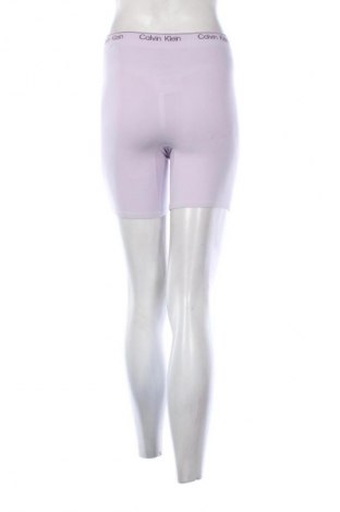 Damen Shorts Calvin Klein, Größe M, Farbe Lila, Preis 67,99 €