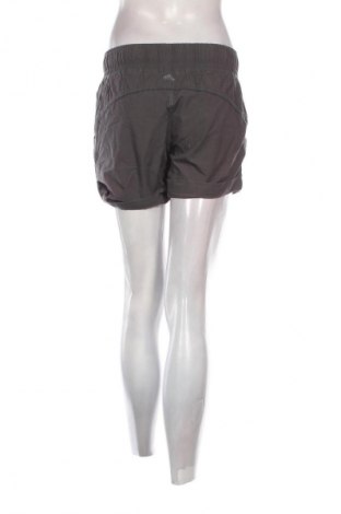 Dámské kraťasy  H&M Sport, Velikost S, Barva Šedá, Cena  275,00 Kč