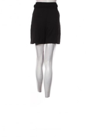 Дамски къс панталон Mango, Размер S, Цвят Черен, Цена 9,20 €
