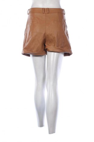 Дамски къс панталон Miss Selfridge, Размер M, Цвят Бежов, Цена 5,62 €