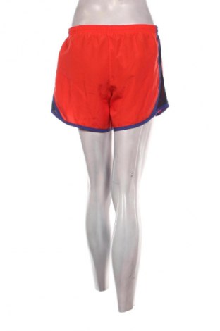 Dámske kraťasy  Nike, Veľkosť L, Farba Červená, Cena  5,95 €
