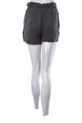 Női rövidnadrág Promod, Méret S, Szín Szürke, Ár 1 989 Ft