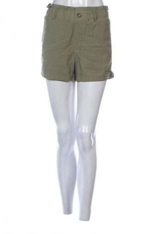 Дамски къс панталон Pull&Bear, Размер S, Цвят Зелен, Цена 5,62 €