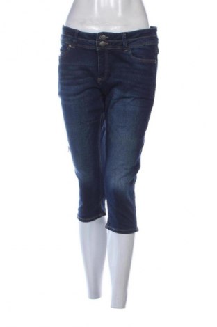 Γυναικείο κοντό παντελόνι Q/S by S.Oliver, Μέγεθος M, Χρώμα Μπλέ, Τιμή 3,99 €