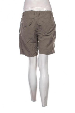 Дамски къс панталон Salewa, Размер M, Цвят Зелен, Цена 9,20 €