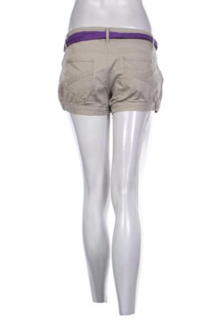 Дамски къс панталон Tally Weijl, Размер M, Цвят Бежов, Цена 5,11 €