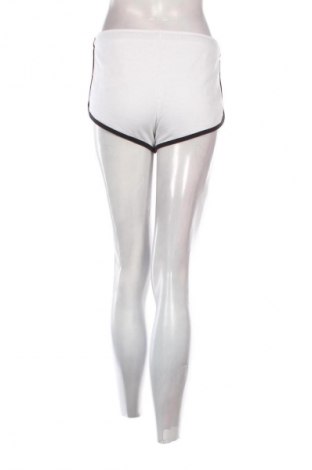 Γυναικείο κοντό παντελόνι Unbranded, Μέγεθος M, Χρώμα Λευκό, Τιμή 5,99 €