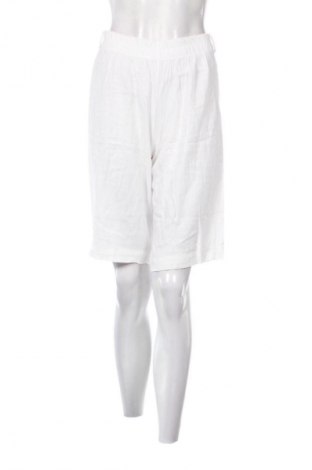 Дамски къс панталон Unbranded, Размер M, Цвят Бял, Цена 9,20 €
