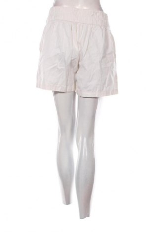 Дамски къс панталон Unbranded, Размер XL, Цвят Бял, Цена 9,20 €