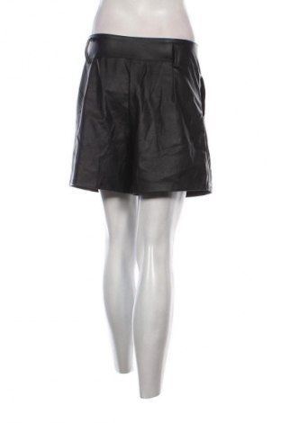 Дамски къс панталон Unbranded, Размер M, Цвят Черен, Цена 9,20 €