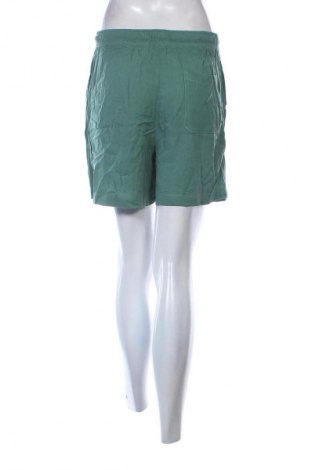 Дамски къс панталон Unbranded, Размер M, Цвят Зелен, Цена 9,20 €