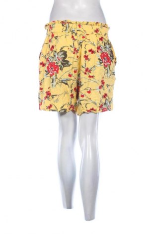 Дамски къс панталон Vero Moda, Размер L, Цвят Многоцветен, Цена 6,13 €
