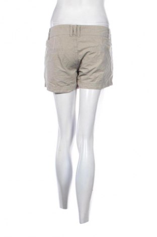 Дамски къс панталон Xint, Размер L, Цвят Зелен, Цена 2,55 €