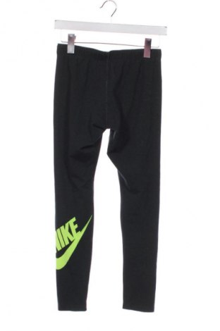 Дамски клин Nike, Размер S, Цвят Зелен, Цена 10,73 €