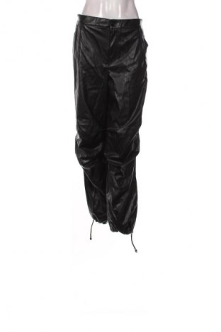 Дамски кожен панталон H&M Divided, Размер L, Цвят Черен, Цена 11,24 €