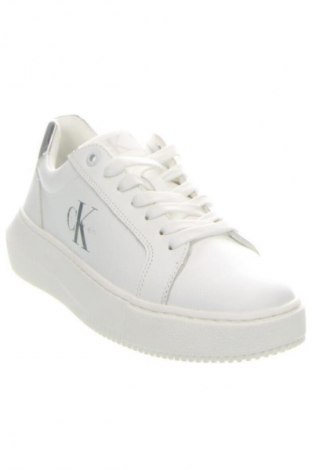 Дамски обувки Calvin Klein, Размер 36, Цвят Бял, Цена 112,48 €
