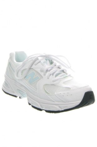 Дамски обувки New Balance, Размер 38, Цвят Бял, Цена 73,11 €
