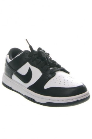 Dámske topánky  Nike, Veľkosť 40, Farba Viacfarebná, Cena  67,95 €